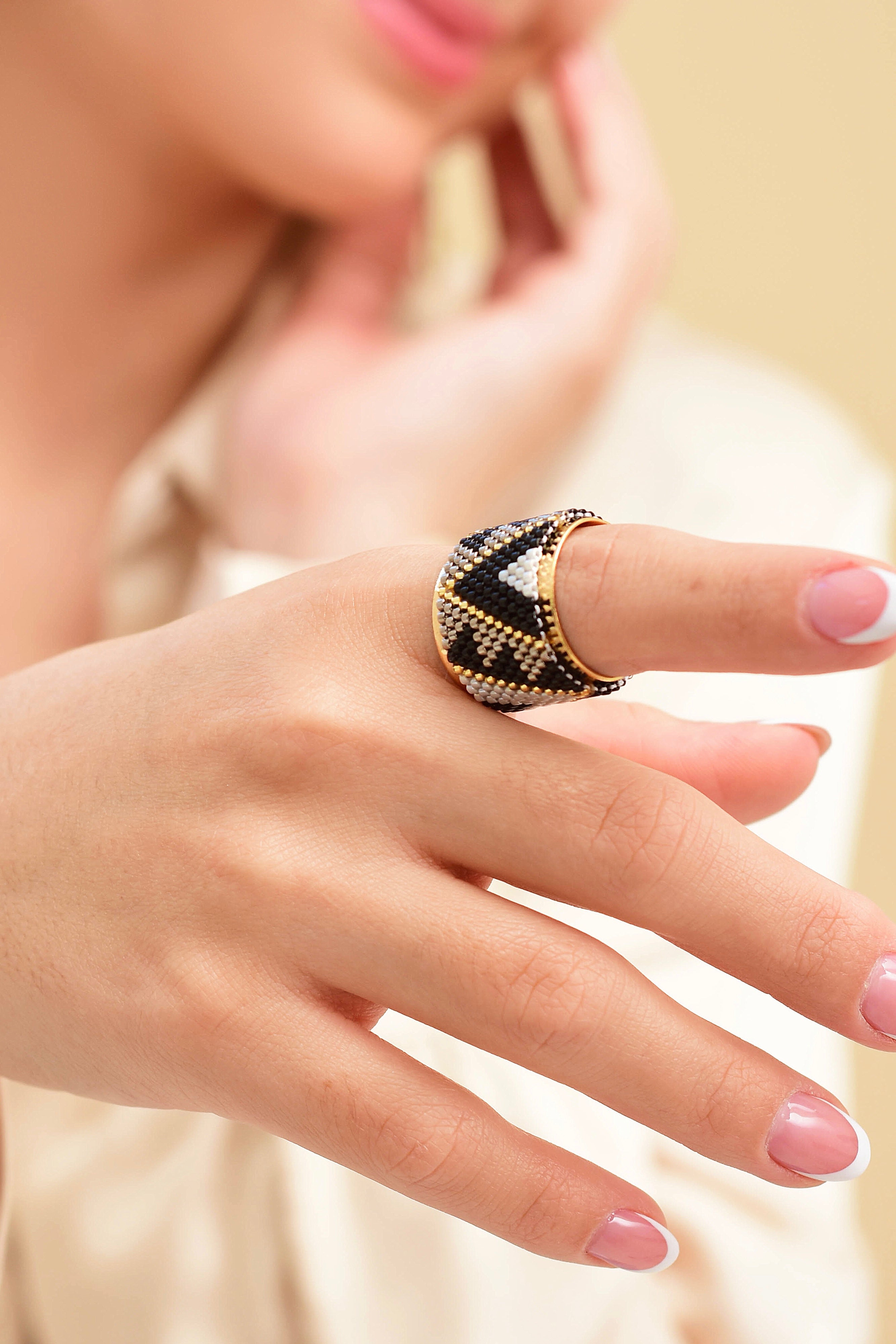 Anillo Miyuki AM120226