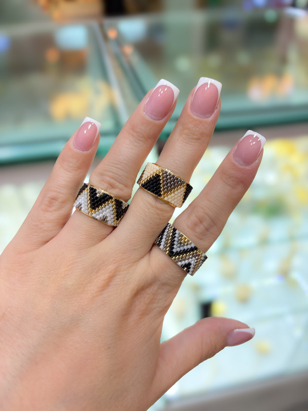 Anillo Miyuki 08