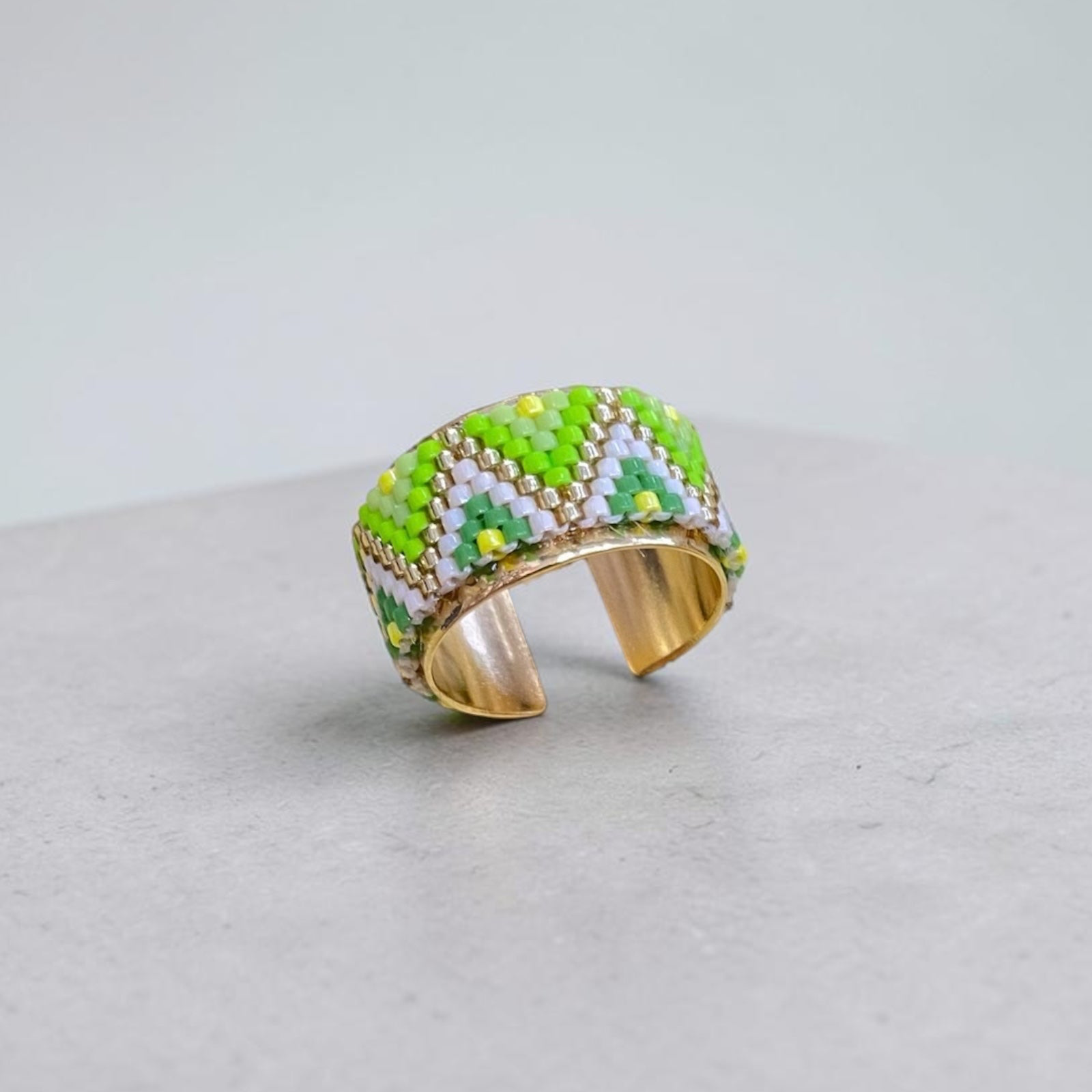 Anillo Miyuki AM083426
